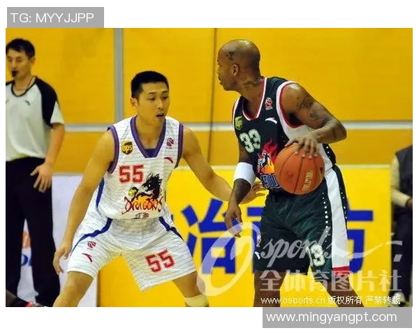 掌握明星篮球交叉步技巧提升你的球场表现与竞技水平